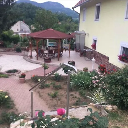 Holiday In Nemesgulacs/balaton 35570 Casa vacanze *